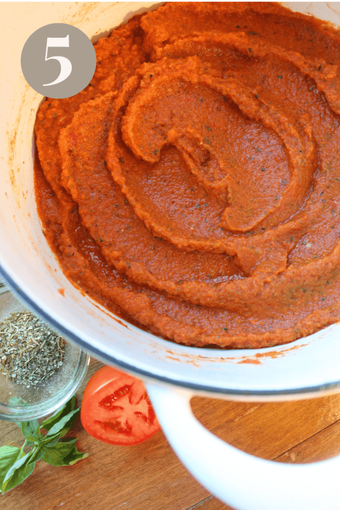 Finished sauce and seasonings in a big sauce pan.